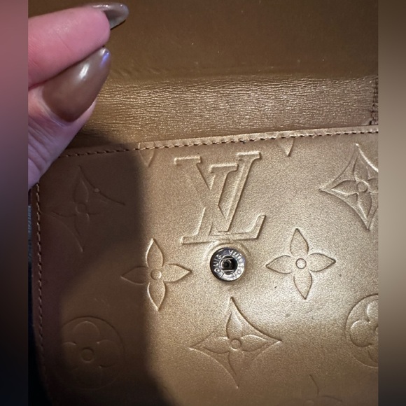 Louis Vuitton Portofeuil Monogram Beige / Gold Wallet - Picture 9 of 9
